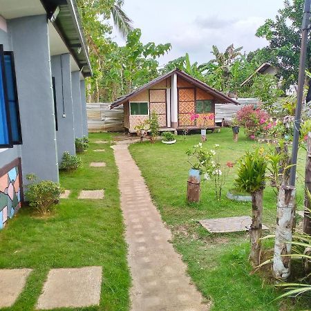 Junjals Backpackers Chalet Bohol 외부 사진
