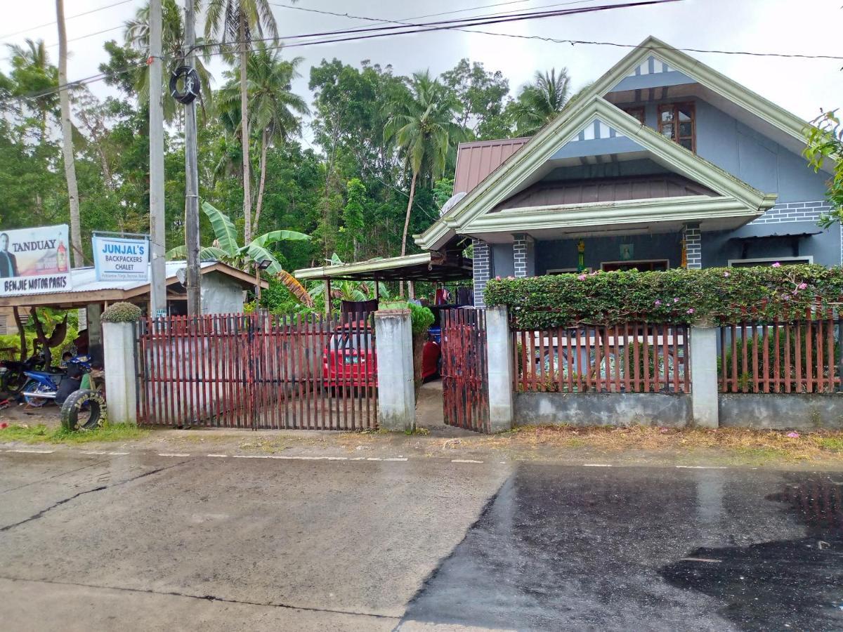 Junjals Backpackers Chalet Bohol 외부 사진