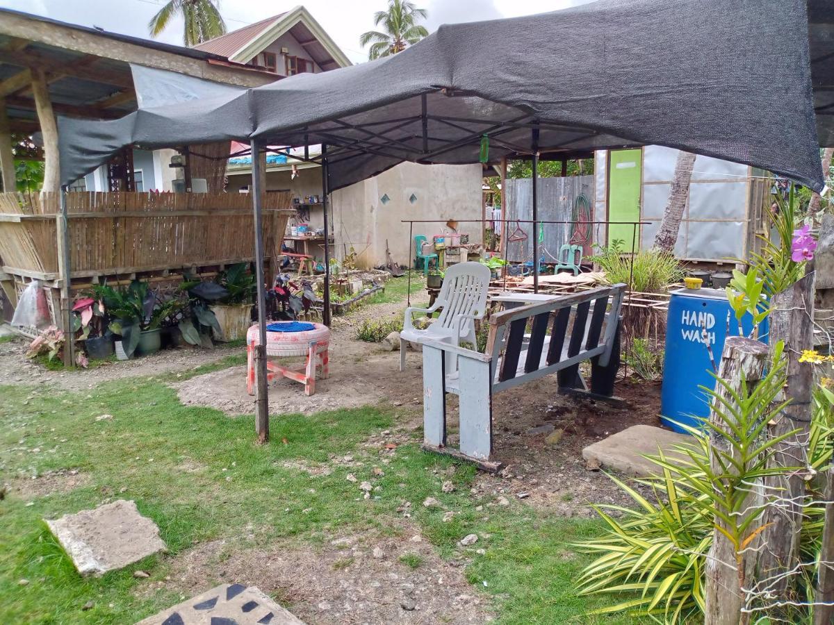 Junjals Backpackers Chalet Bohol 외부 사진